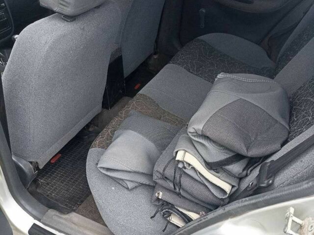 Сірий Деу Ланос, об'ємом двигуна 1.4 л та пробігом 300 тис. км за 1700 $, фото 5 на Automoto.ua