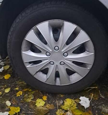 Сірий Деу Ланос, об'ємом двигуна 1.3 л та пробігом 327 тис. км за 2300 $, фото 1 на Automoto.ua