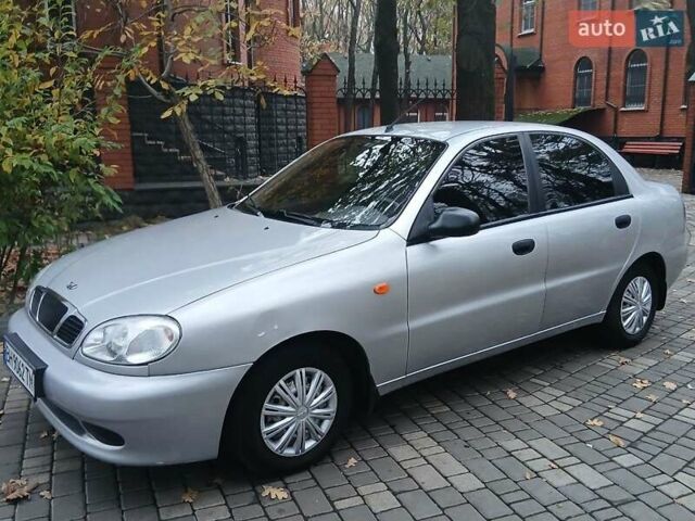 Сірий Деу Ланос, об'ємом двигуна 1.5 л та пробігом 102 тис. км за 3500 $, фото 2 на Automoto.ua
