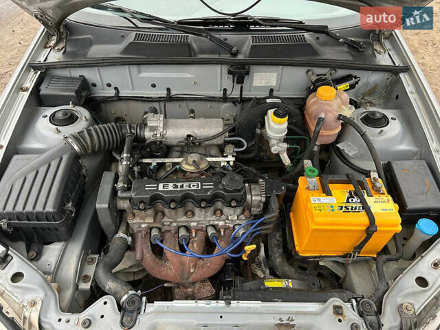 Серый Дэу Ланос, объемом двигателя 1.5 л и пробегом 202 тыс. км за 2100 $, фото 24 на Automoto.ua