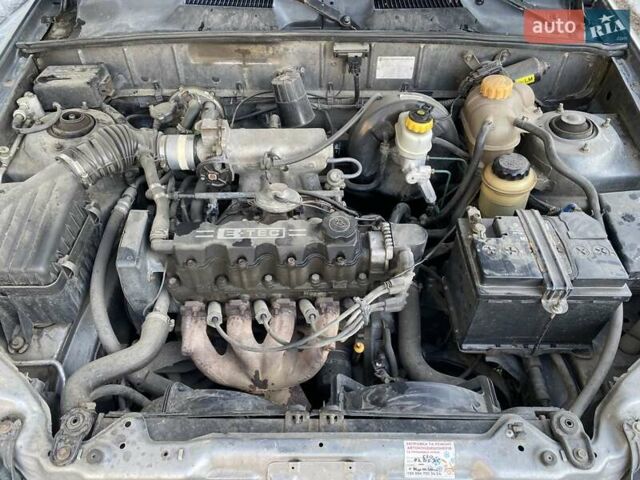 Сірий Деу Ланос, об'ємом двигуна 1.5 л та пробігом 230 тис. км за 2000 $, фото 5 на Automoto.ua