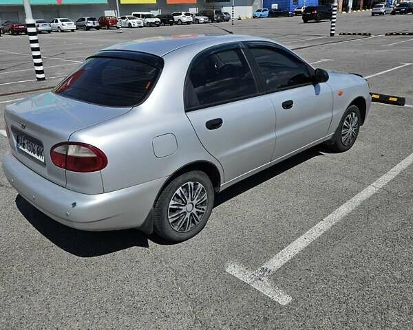 Серый Дэу Ланос, объемом двигателя 1.5 л и пробегом 248 тыс. км за 2700 $, фото 3 на Automoto.ua