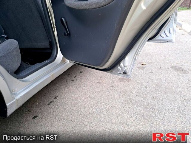 Серый Дэу Ланос, объемом двигателя 1.5 л и пробегом 185 тыс. км за 2200 $, фото 10 на Automoto.ua