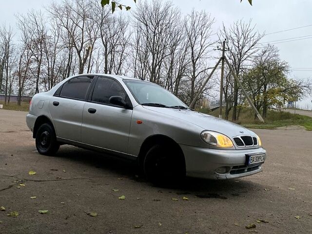 Серый Дэу Ланос, объемом двигателя 1.4 л и пробегом 230 тыс. км за 1750 $, фото 3 на Automoto.ua