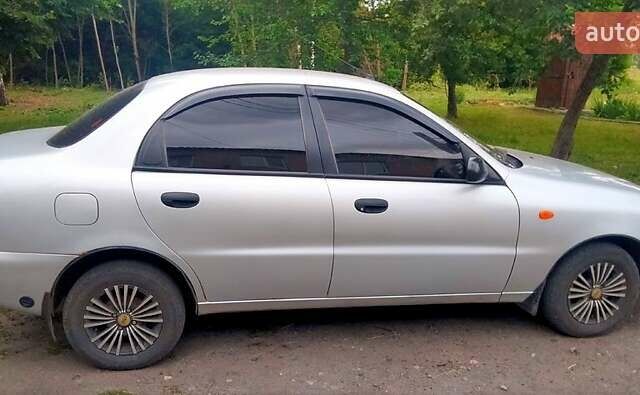 Серый Дэу Ланос, объемом двигателя 1.5 л и пробегом 200 тыс. км за 2600 $, фото 1 на Automoto.ua