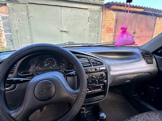 Серый Дэу Ланос, объемом двигателя 1.5 л и пробегом 270 тыс. км за 1500 $, фото 7 на Automoto.ua