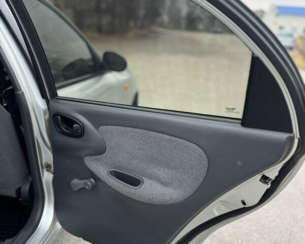 Серый Дэу Ланос, объемом двигателя 1.5 л и пробегом 229 тыс. км за 2250 $, фото 16 на Automoto.ua