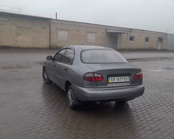 Серый Дэу Ланос, объемом двигателя 1.5 л и пробегом 235 тыс. км за 1950 $, фото 3 на Automoto.ua