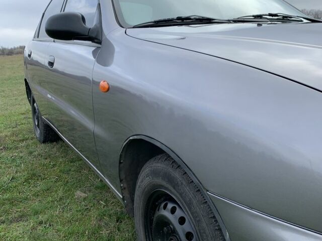 Серый Дэу Ланос, объемом двигателя 1.6 л и пробегом 300 тыс. км за 3000 $, фото 7 на Automoto.ua