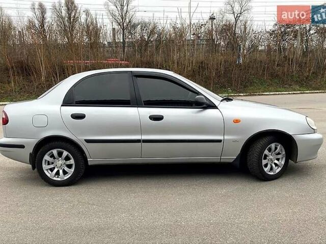 Серый Дэу Ланос, объемом двигателя 1.6 л и пробегом 150 тыс. км за 3160 $, фото 1 на Automoto.ua