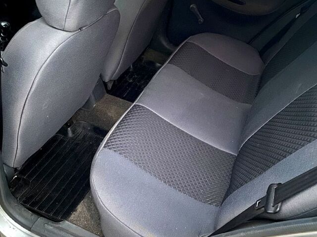 Серый Дэу Ланос, объемом двигателя 1.4 л и пробегом 230 тыс. км за 1750 $, фото 5 на Automoto.ua