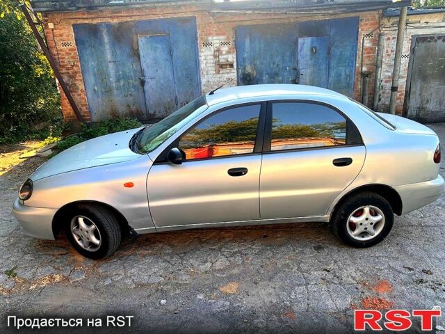 Деу Ланос 2007 у Вінниці на Automoto.ua Сірий Деу Ланос, об'ємом двигуна 1.4 л та пробігом 100 тис. км за 1700 $, фото 2 на Automoto.ua