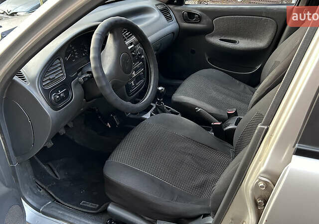 Серый Дэу Ланос, объемом двигателя 1.5 л и пробегом 215 тыс. км за 1750 $, фото 8 на Automoto.ua