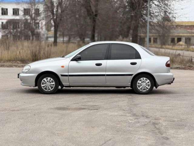 Сірий Деу Ланос, об'ємом двигуна 1.5 л та пробігом 229 тис. км за 2250 $, фото 1 на Automoto.ua