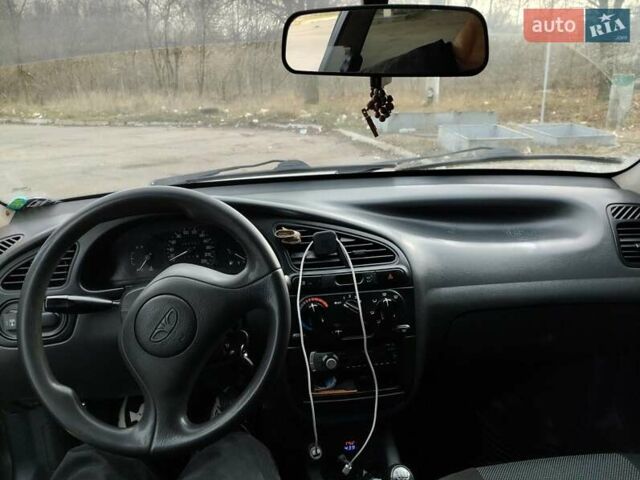 Серый Дэу Ланос, объемом двигателя 1.5 л и пробегом 260 тыс. км за 2000 $, фото 8 на Automoto.ua