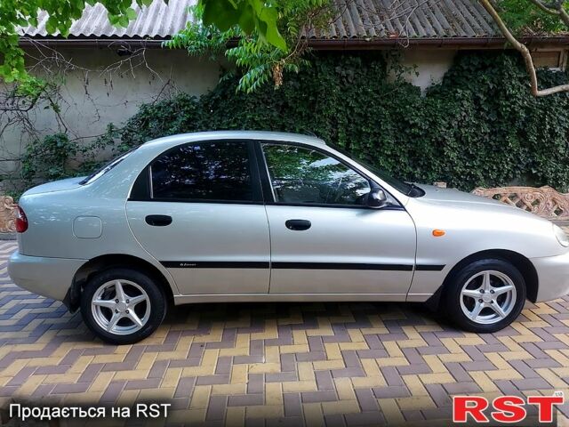 Серый Дэу Ланос, объемом двигателя 1.5 л и пробегом 167 тыс. км за 2950 $, фото 2 на Automoto.ua