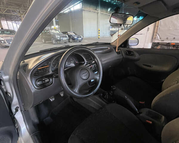 Сірий Деу Ланос, об'ємом двигуна 1.5 л та пробігом 312 тис. км за 2500 $, фото 5 на Automoto.ua