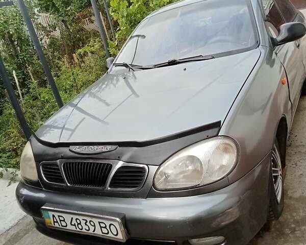 Деу Ланос 2007 у Бердичеве на Automoto.ua Сірий Деу Ланос, об'ємом двигуна 1.5 л та пробігом 217 тис. км за 1400 $, фото 3 на Automoto.ua