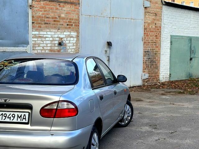 Серый Дэу Ланос, объемом двигателя 1.5 л и пробегом 270 тыс. км за 1500 $, фото 3 на Automoto.ua