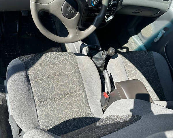 Сірий Деу Ланос, об'ємом двигуна 1.5 л та пробігом 284 тис. км за 2600 $, фото 7 на Automoto.ua