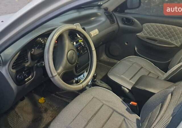 Сірий Деу Ланос, об'ємом двигуна 1.3 л та пробігом 327 тис. км за 2300 $, фото 2 на Automoto.ua