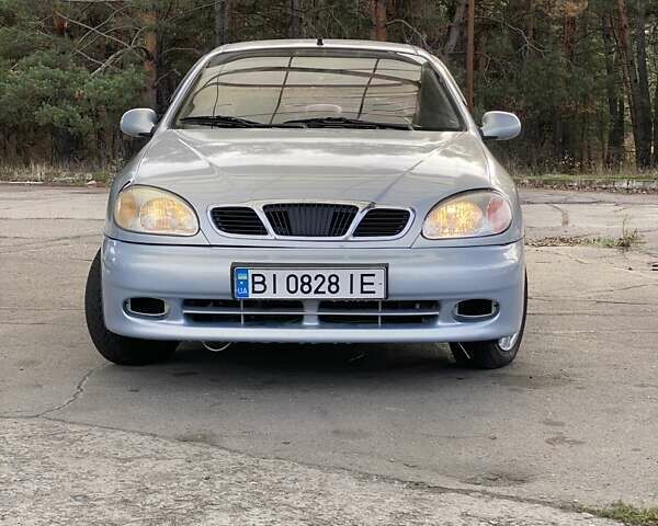 Серый Дэу Ланос, объемом двигателя 1.5 л и пробегом 278 тыс. км за 2000 $, фото 1 на Automoto.ua