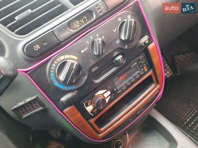 Сірий Деу Ланос, об'ємом двигуна 1.3 л та пробігом 111 тис. км за 1100 $, фото 29 на Automoto.ua