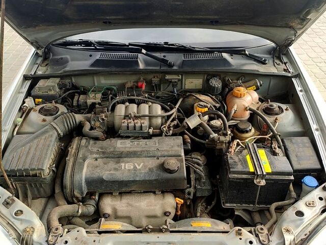 Сірий Деу Ланос, об'ємом двигуна 1.6 л та пробігом 268 тис. км за 2550 $, фото 8 на Automoto.ua