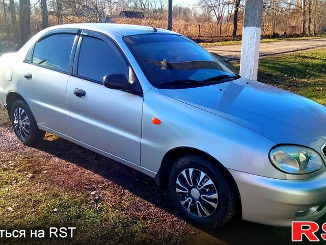 Серый Дэу Ланос, объемом двигателя 1.5 л и пробегом 200 тыс. км за 2600 $, фото 1 на Automoto.ua