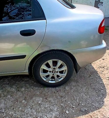 Дэу Ланос 2007 в Днепре (Днепропетровске) на Automoto.ua Серый Дэу Ланос, объемом двигателя 1.5 л и пробегом 197 тыс. км за 2800 $, фото 5 на Automoto.ua