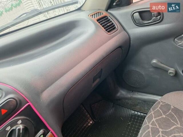Сірий Деу Ланос, об'ємом двигуна 1.3 л та пробігом 111 тис. км за 1100 $, фото 30 на Automoto.ua