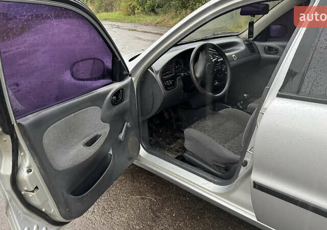 Серый Дэу Ланос, объемом двигателя 1.5 л и пробегом 170 тыс. км за 1900 $, фото 20 на Automoto.ua