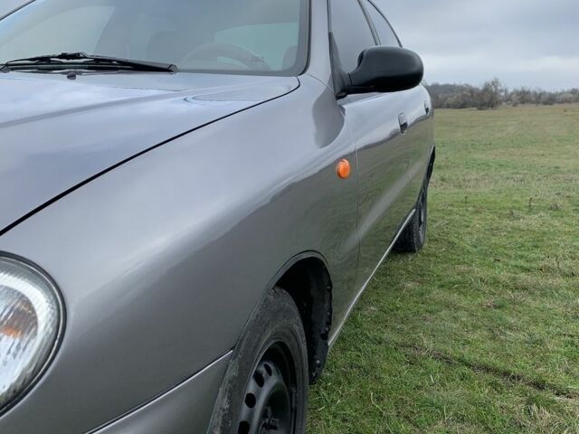 Серый Дэу Ланос, объемом двигателя 1.6 л и пробегом 300 тыс. км за 3000 $, фото 6 на Automoto.ua