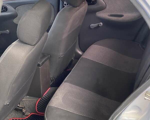 Серый Дэу Ланос, объемом двигателя 1.5 л и пробегом 278 тыс. км за 2000 $, фото 12 на Automoto.ua