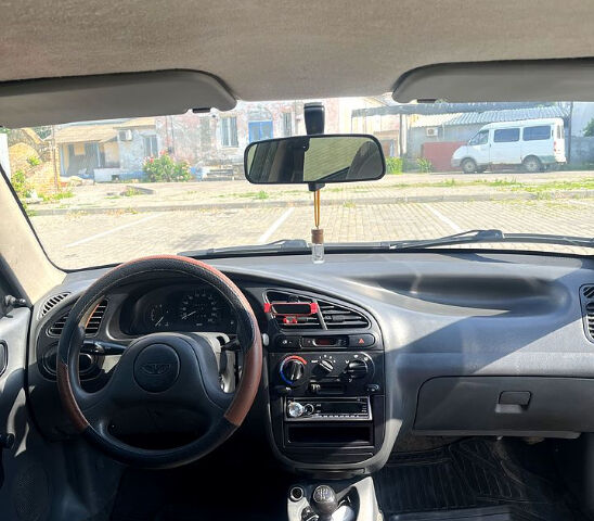 Сірий Деу Ланос, об'ємом двигуна 1.5 л та пробігом 154 тис. км за 2500 $, фото 3 на Automoto.ua