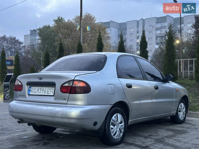 Деу Ланос 2007 у Дрогобичі на Automoto.ua Сірий Деу Ланос, об'ємом двигуна 1.5 л та пробігом 184 тис. км за 1999 $, фото 34 на Automoto.ua