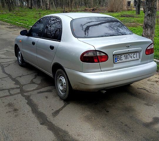 Серый Дэу Ланос, объемом двигателя 1.5 л и пробегом 560 тыс. км за 2500 $, фото 2 на Automoto.ua