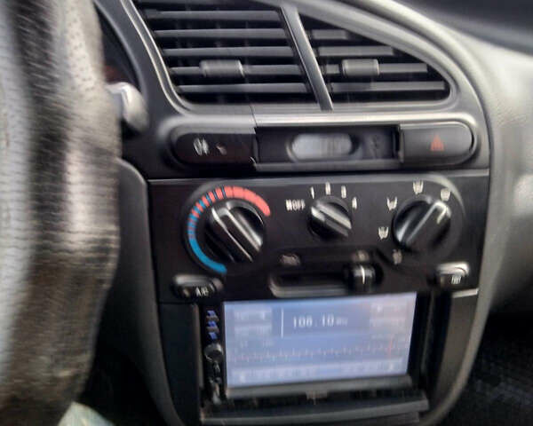 Сірий Деу Ланос, об'ємом двигуна 1.6 л та пробігом 278 тис. км за 1850 $, фото 13 на Automoto.ua