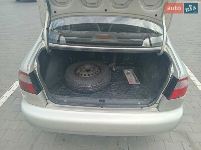 Серый Дэу Ланос, объемом двигателя 1.5 л и пробегом 225 тыс. км за 2400 $, фото 3 на Automoto.ua