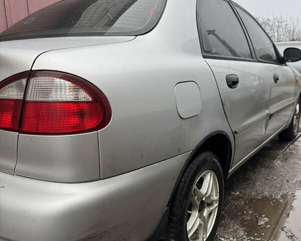 Серый Дэу Ланос, объемом двигателя 1.5 л и пробегом 190 тыс. км за 2200 $, фото 1 на Automoto.ua