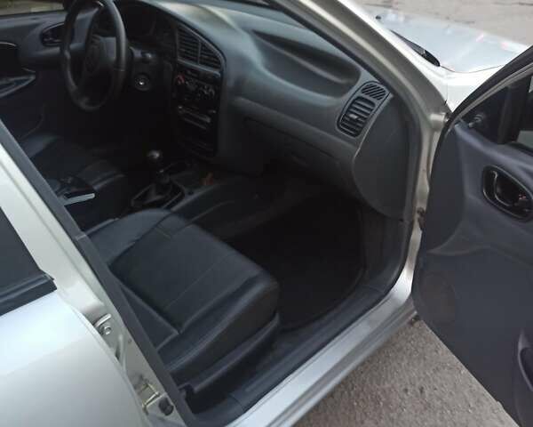 Серый Дэу Ланос, объемом двигателя 1.5 л и пробегом 136 тыс. км за 3500 $, фото 4 на Automoto.ua