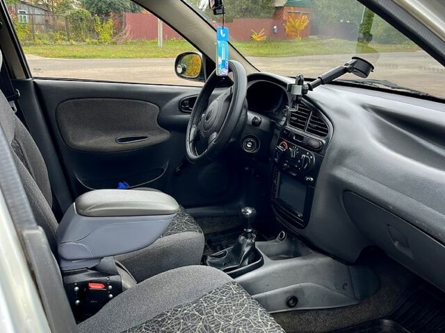 Дэу Ланос 2007 в Лозовой на Automoto.ua Серый Дэу Ланос, объемом двигателя 1.5 л и пробегом 175 тыс. км за 2100 $, фото 4 на Automoto.ua