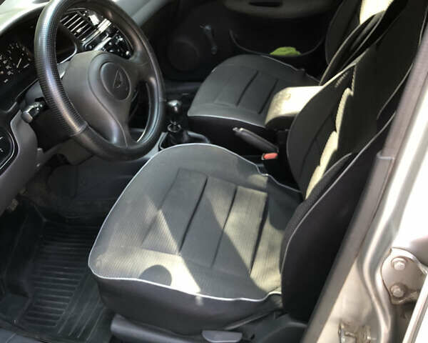 Сірий Деу Ланос, об'ємом двигуна 1.5 л та пробігом 282 тис. км за 2600 $, фото 13 на Automoto.ua