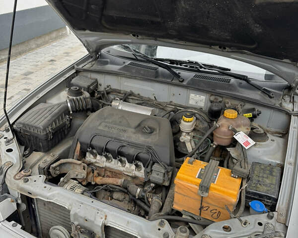 Сірий Деу Ланос, об'ємом двигуна 1.39 л та пробігом 81 тис. км за 2300 $, фото 4 на Automoto.ua