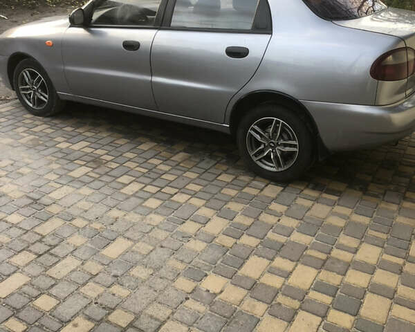 Серый Дэу Ланос, объемом двигателя 1.5 л и пробегом 187 тыс. км за 2300 $, фото 3 на Automoto.ua