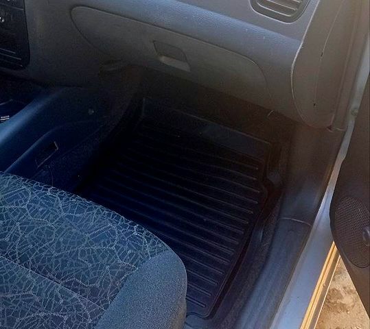 Сірий Деу Ланос, об'ємом двигуна 1.5 л та пробігом 320 тис. км за 1650 $, фото 1 на Automoto.ua
