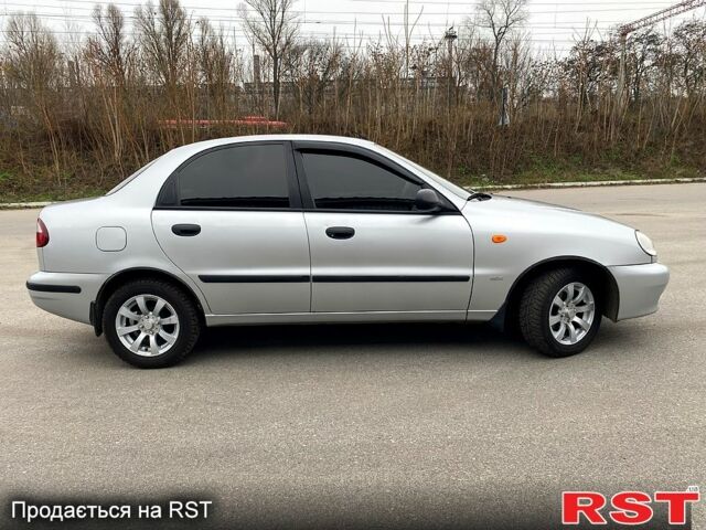 Сірий Деу Ланос, об'ємом двигуна 1.6 л та пробігом 150 тис. км за 3160 $, фото 2 на Automoto.ua