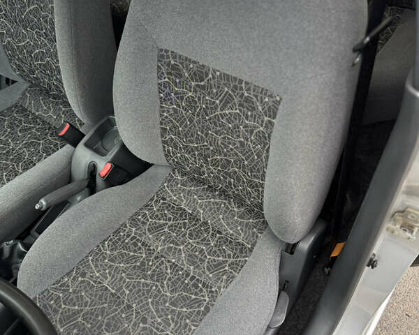 Серый Дэу Ланос, объемом двигателя 1.5 л и пробегом 229 тыс. км за 2250 $, фото 11 на Automoto.ua