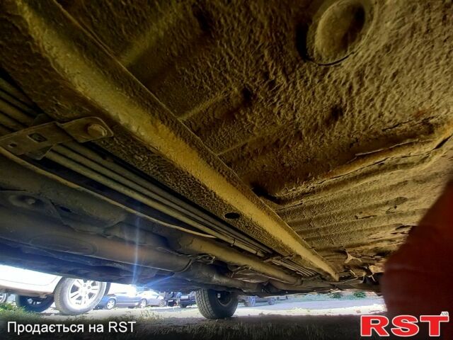 Серый Дэу Ланос, объемом двигателя 1.5 л и пробегом 300 тыс. км за 1300 $, фото 4 на Automoto.ua