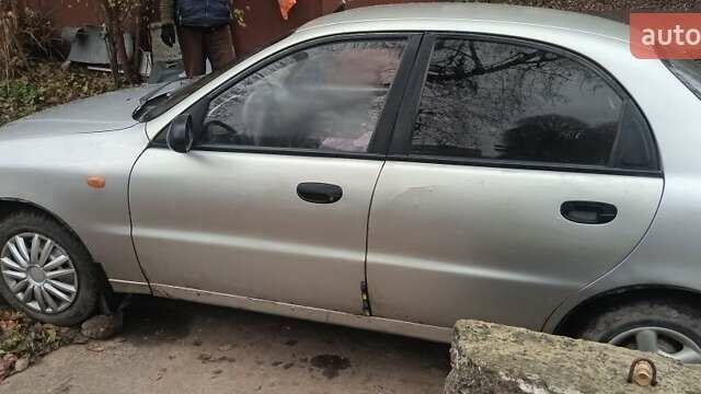 Серый Дэу Ланос, объемом двигателя 1.4 л и пробегом 210 тыс. км за 1100 $, фото 3 на Automoto.ua